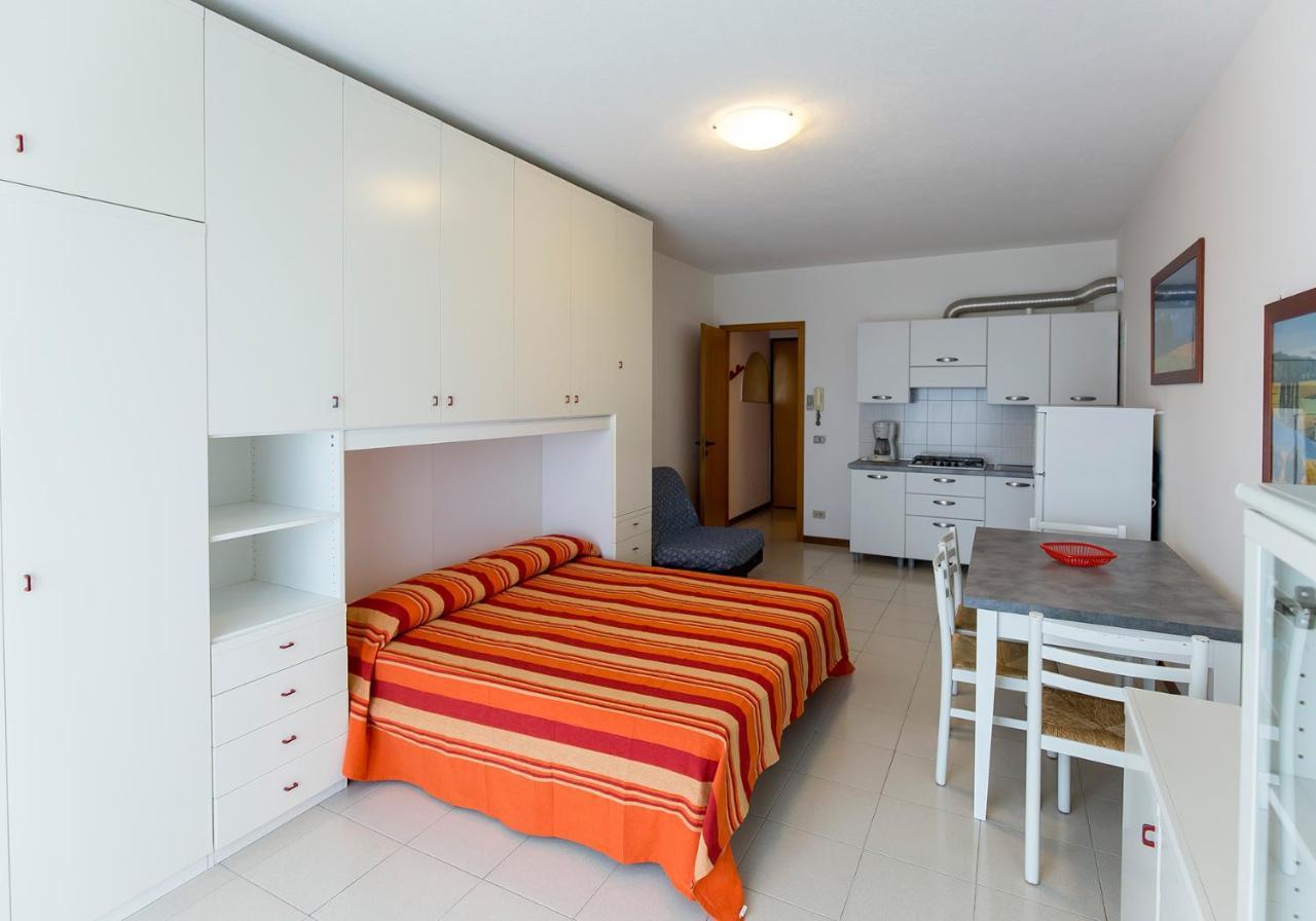 カオルレApartament With Swimming Poolアパートメント エクステリア 写真